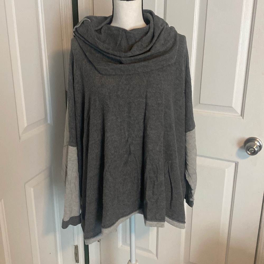Cabi Comfy Sweatshirt